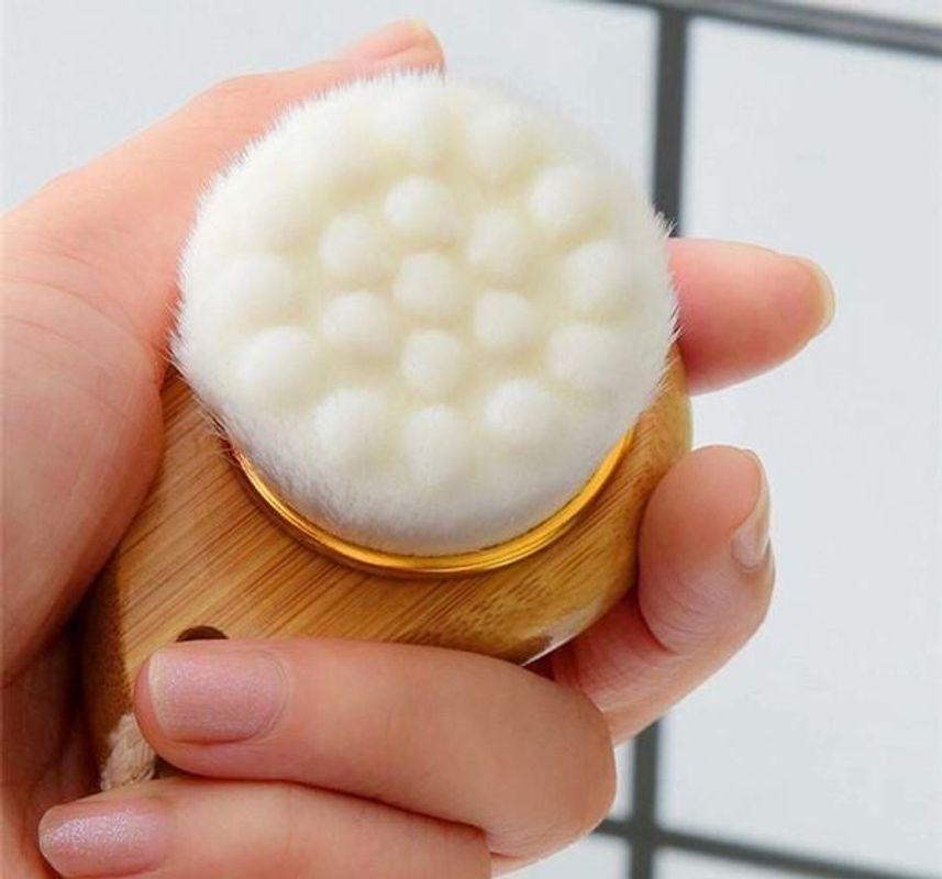 Facial Brush with Bamboo Handle DC-BeNat